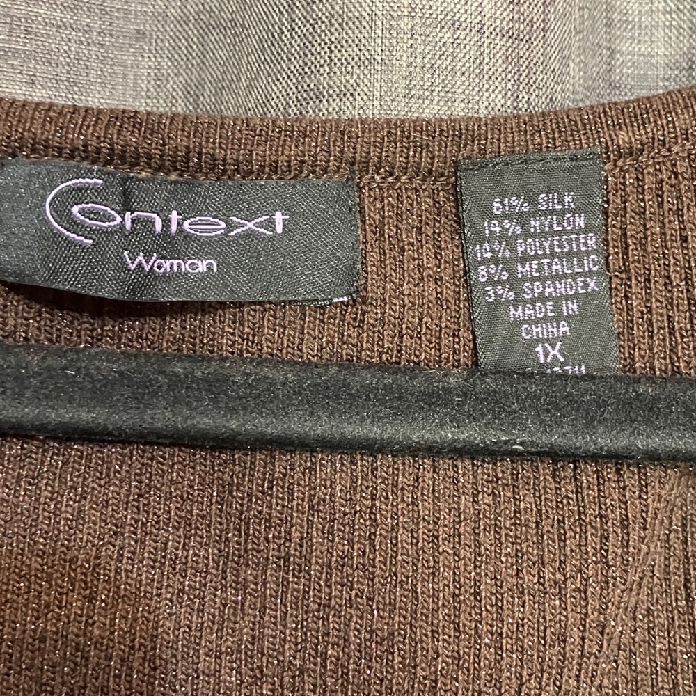 Context Rich Brown Sleeveless Top - Picture 2 of 4